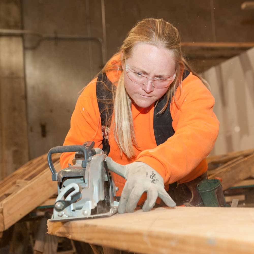 How To Become An Apprentice Carpenter Zippia